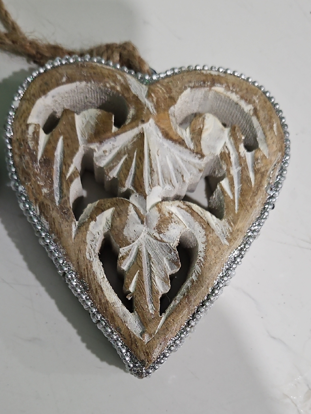 Handcrafted Heart Ornament  White & Natural 3pcs - Picture 4 of 4